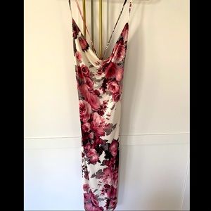 Windsor cross back swoop neck floral mini dress size M